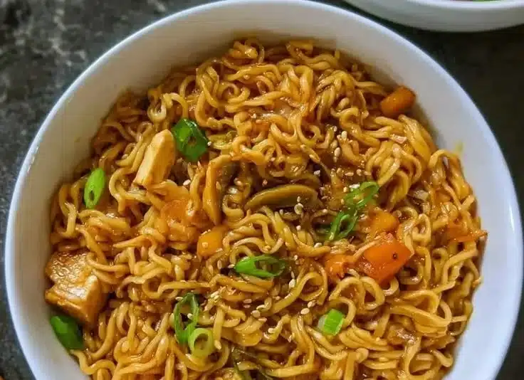 Easy Saucy Ramen Noodles